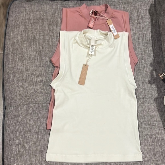 SKIMS Tops - Skims Jersey Mock Neck Tank